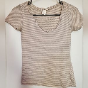 3/20$ H&M V-Neck T-Shirt